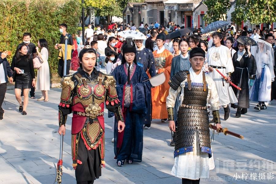 汉服模特