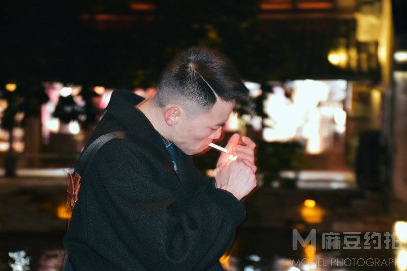 夜景模特