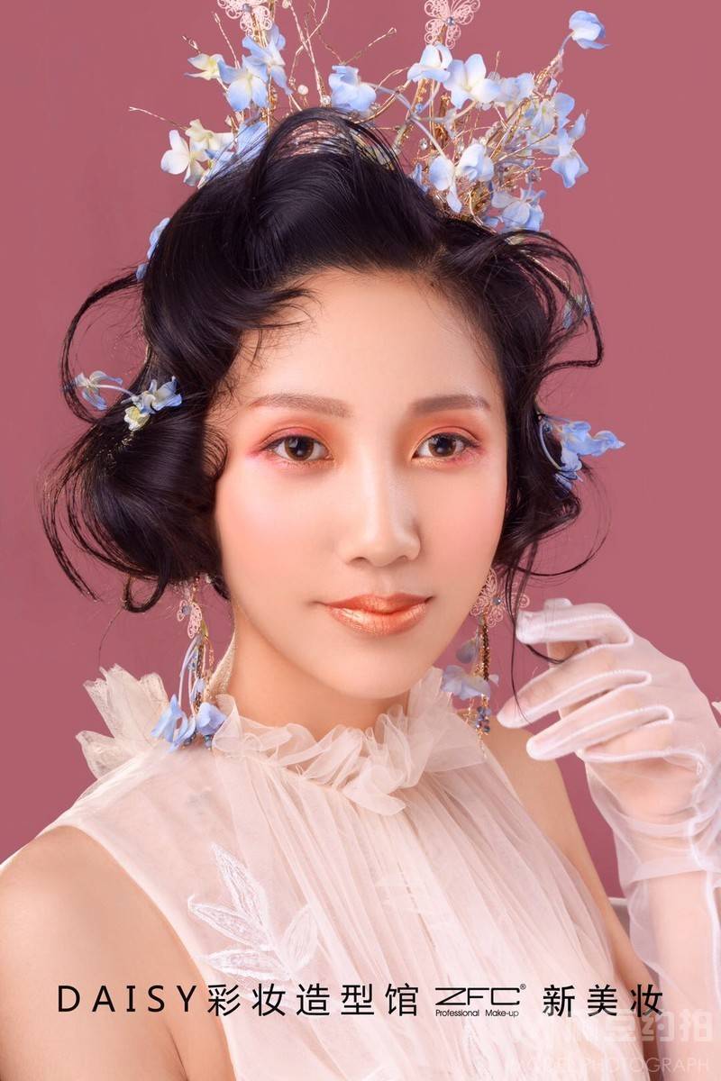 妆容模特