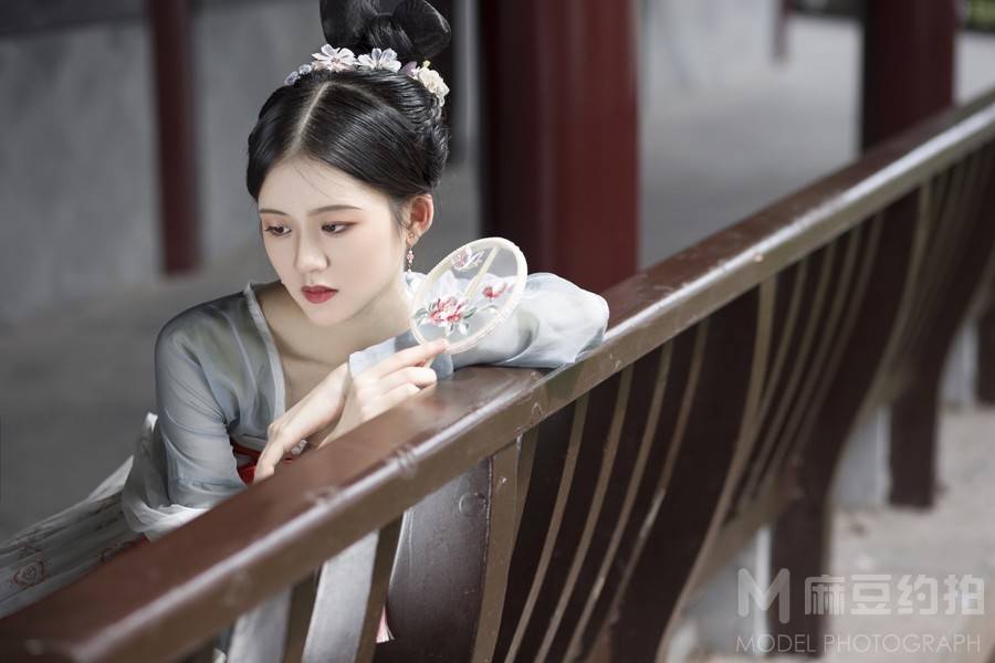 胶片模特