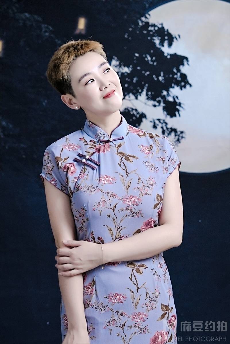 宝丽来模特