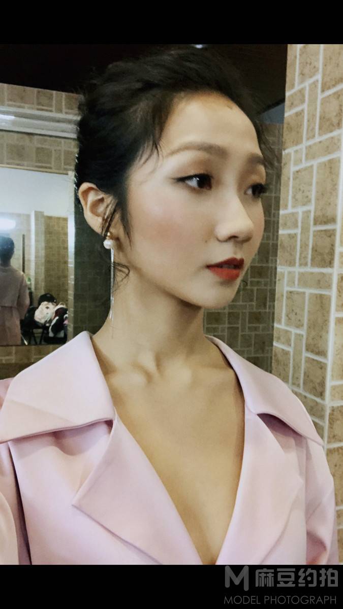 妆容模特