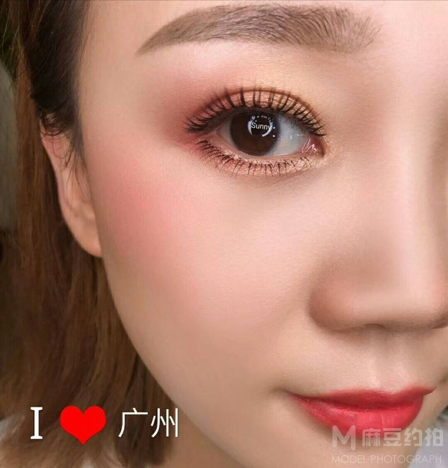 妆容模特