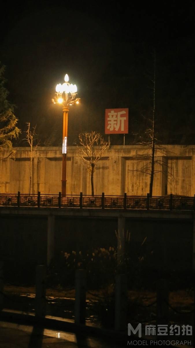 夜景模特