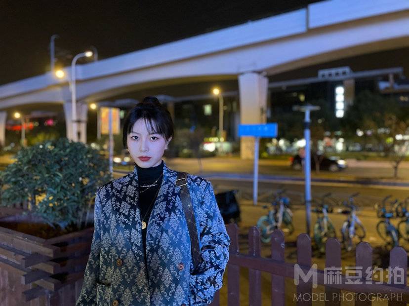 夜景模特