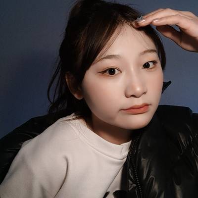 黑白模特
