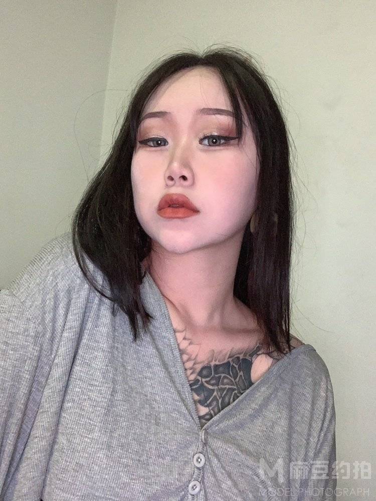 妆容模特