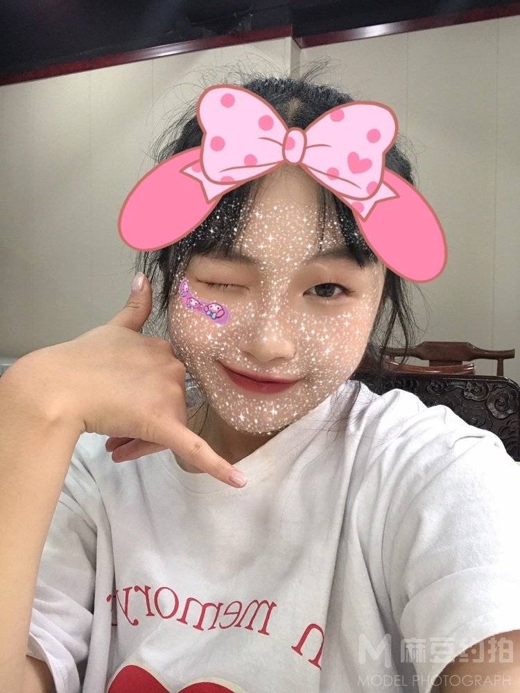 校园模特