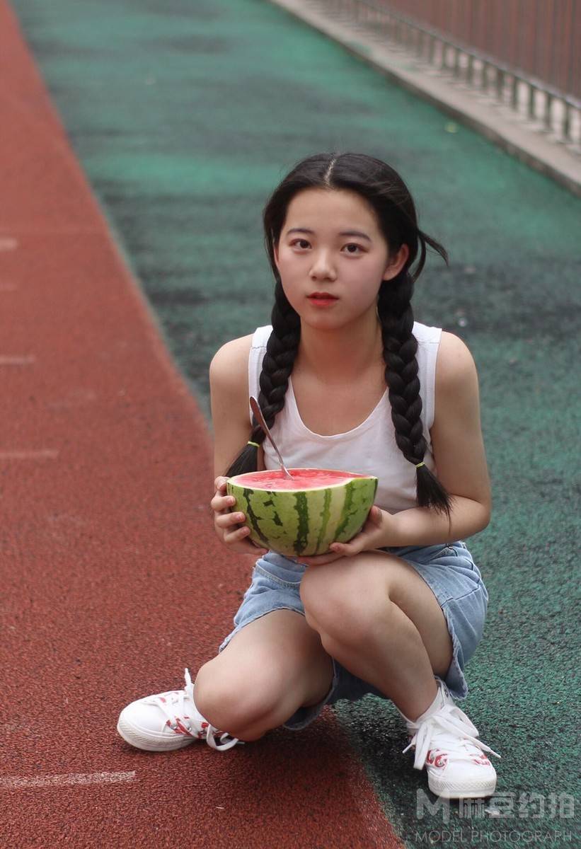 校园模特