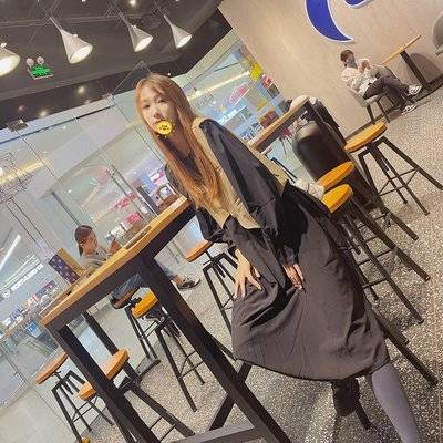 黑白模特