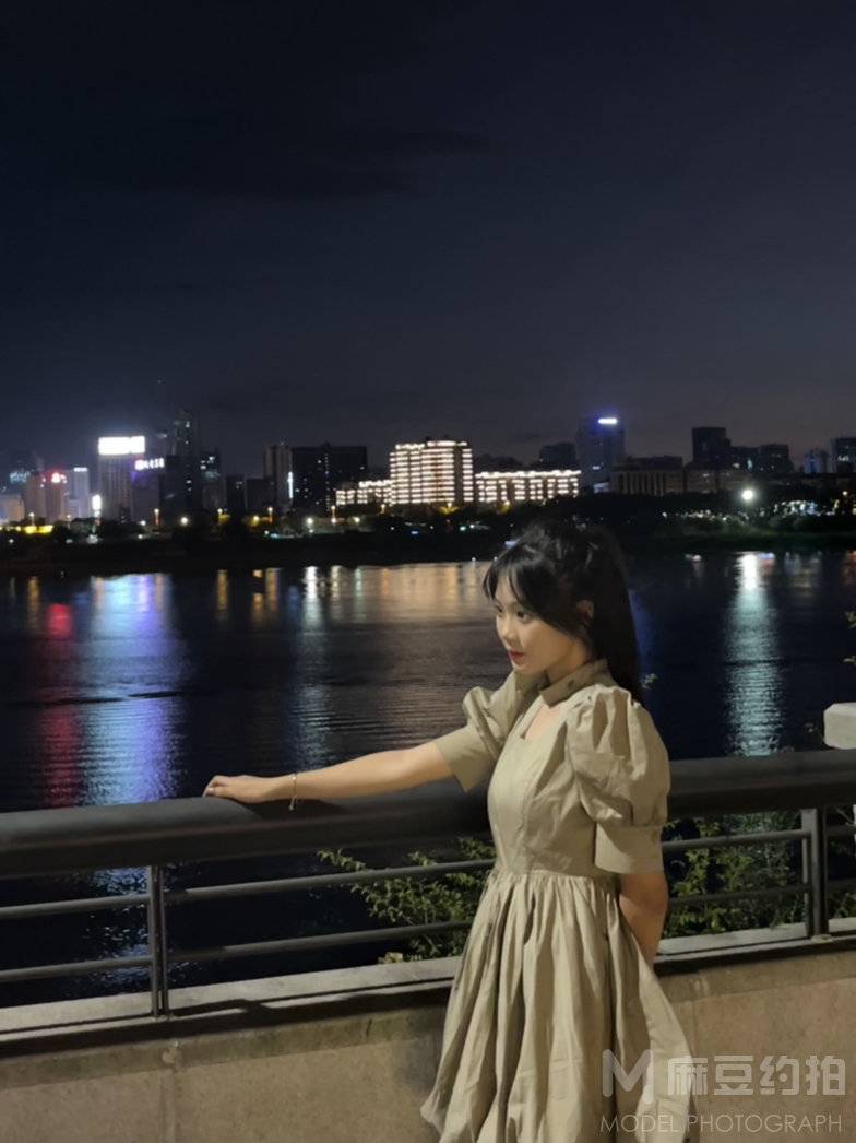 民国模特