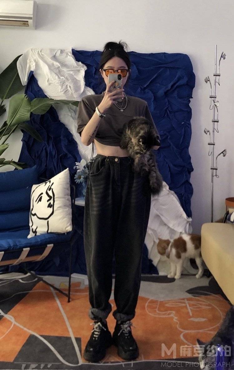 黑白模特