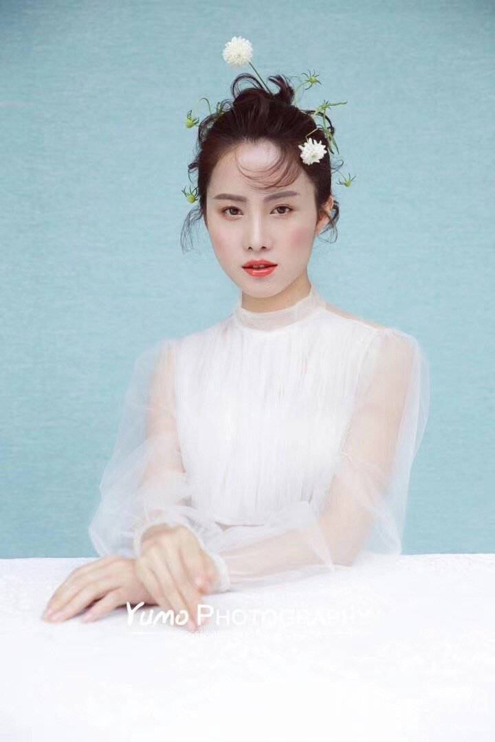 妆容模特