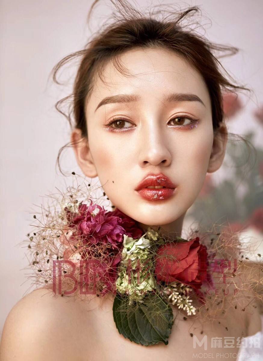 妆容模特