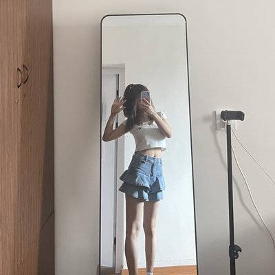 黑白模特