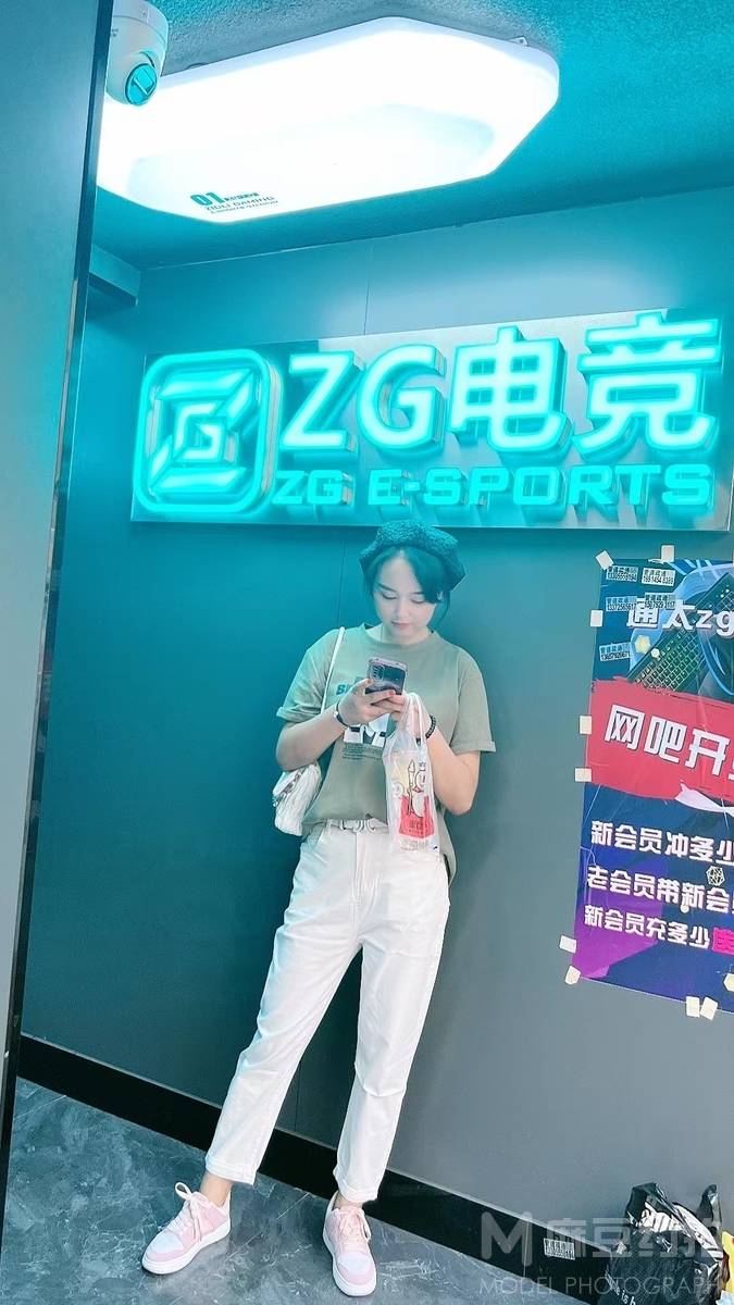 清新模特