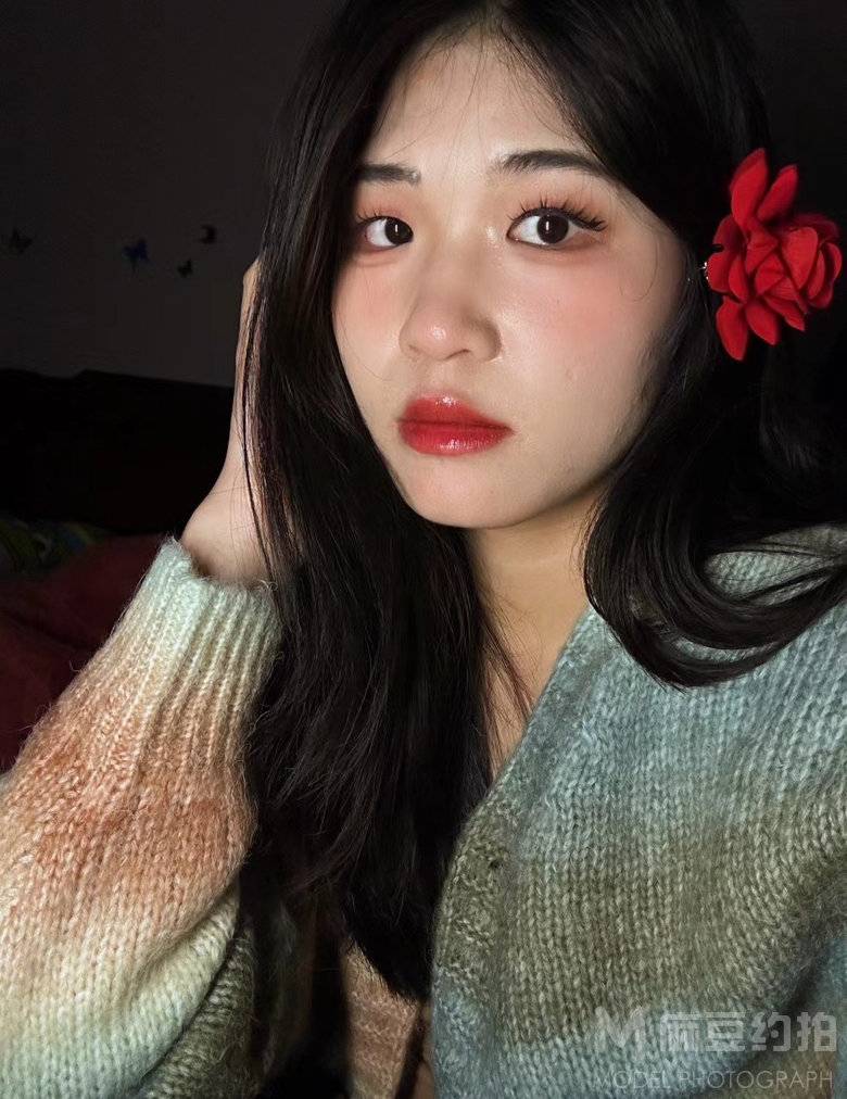 胶片模特