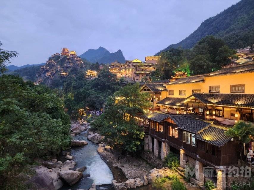 夜景模特
