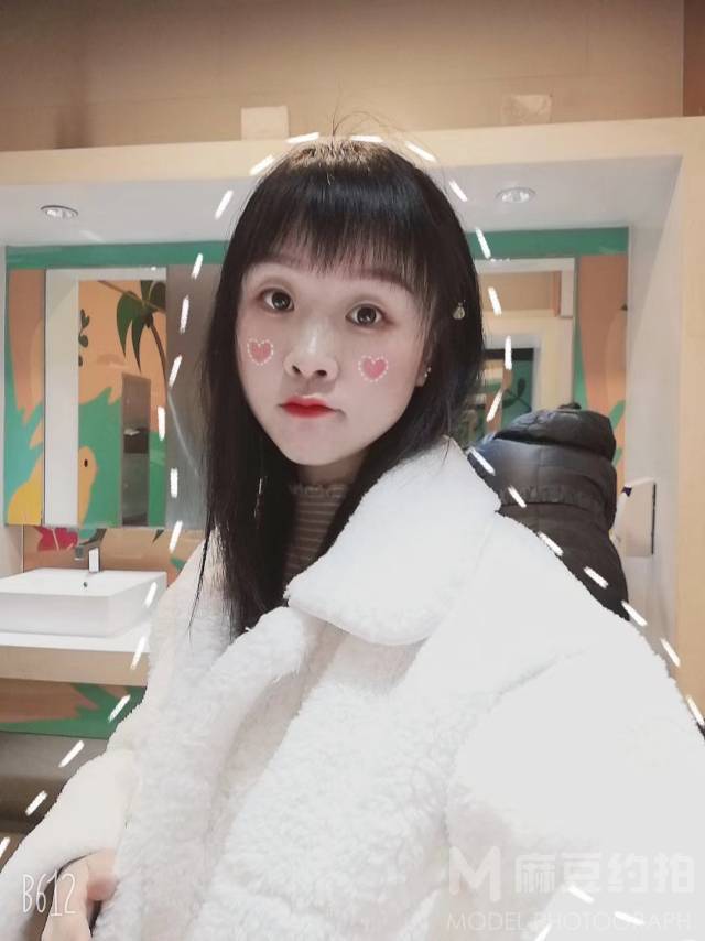 纪实模特