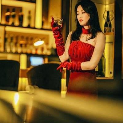 情绪模特