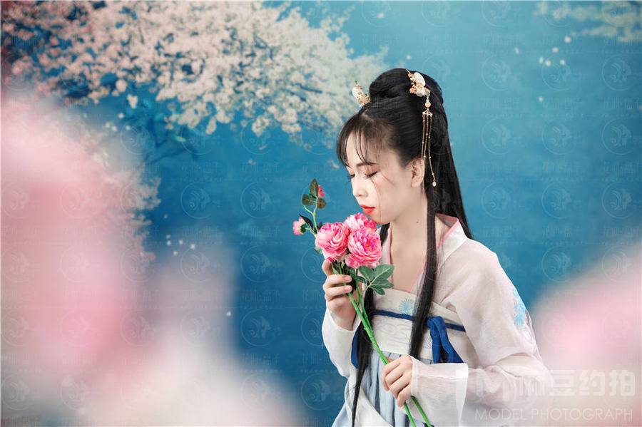 汉服模特