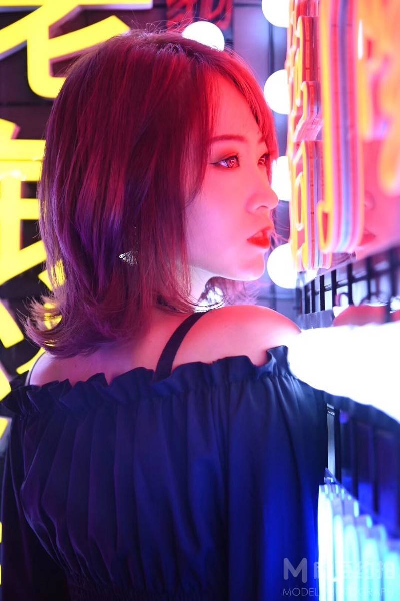 暗黑模特