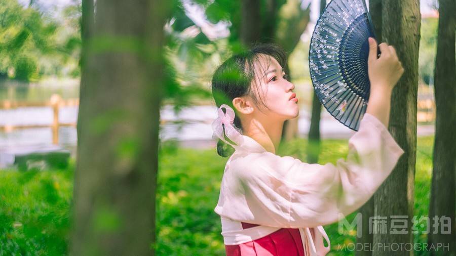 汉服模特