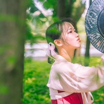 汉服模特