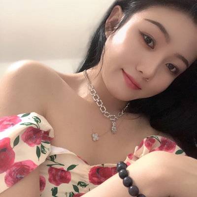 黑白模特