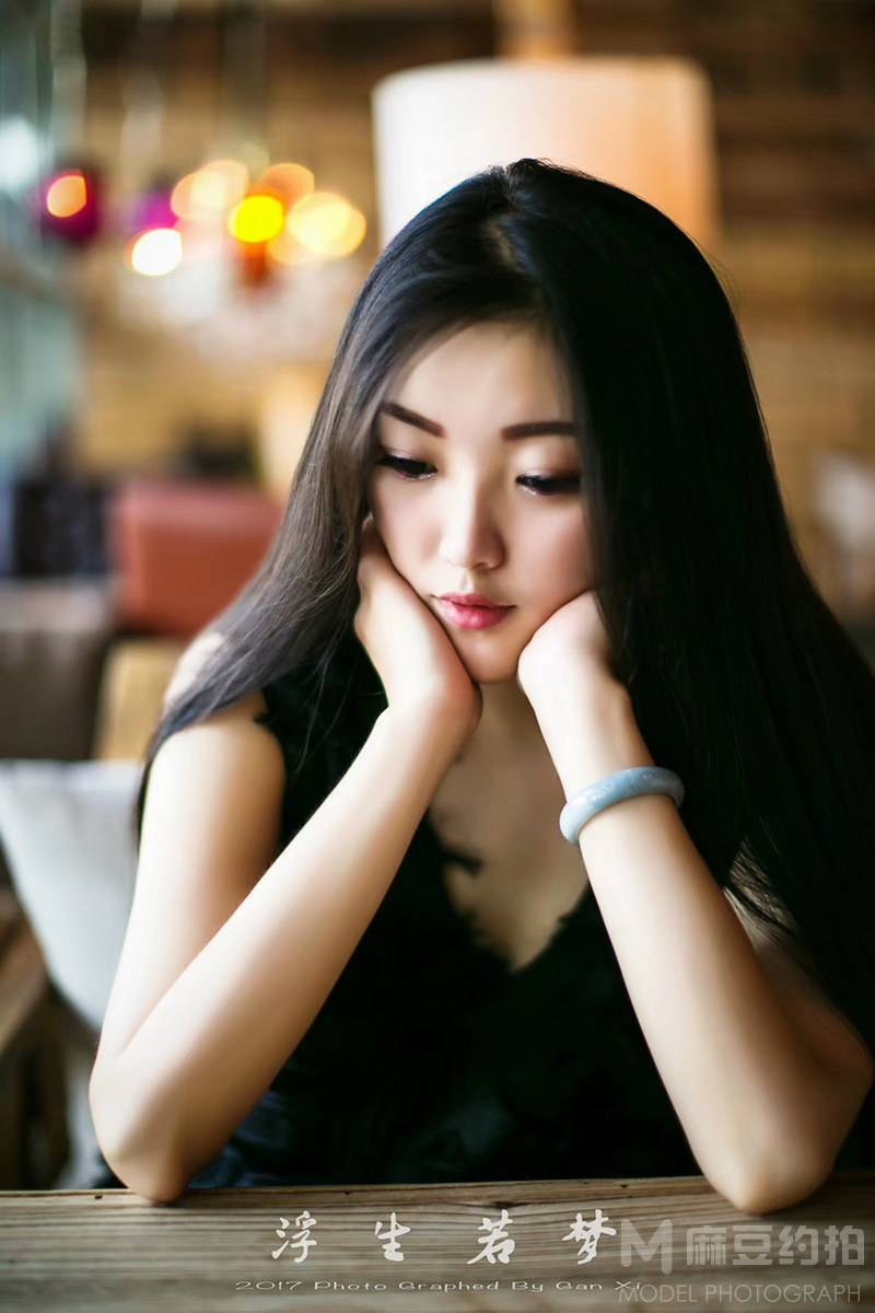胶片模特
