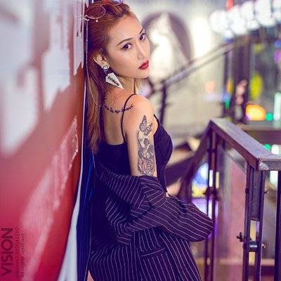 情绪模特