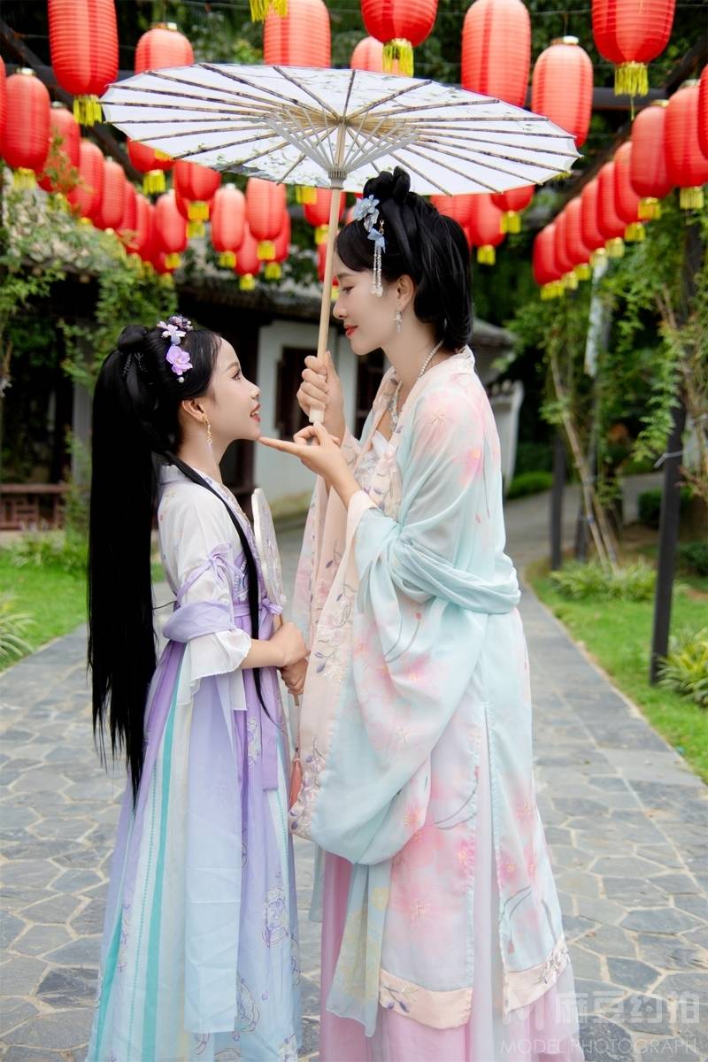 汉服模特