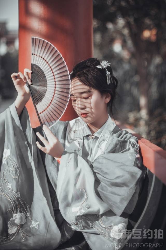 古风模特