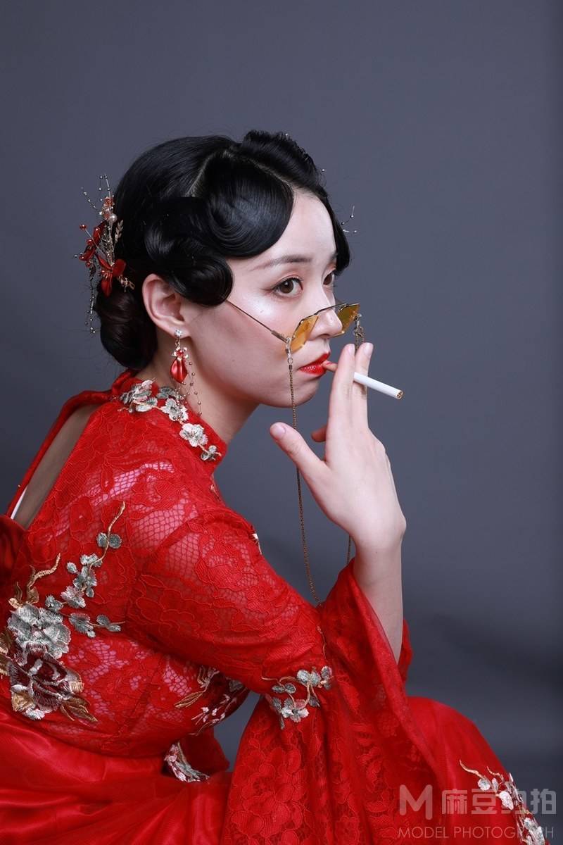 妆容模特