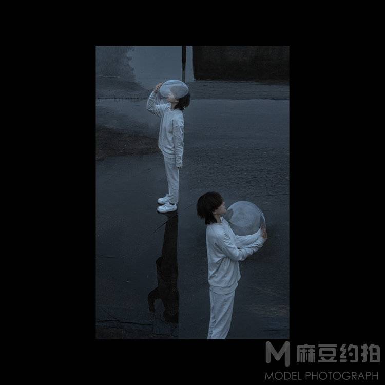 情绪模特