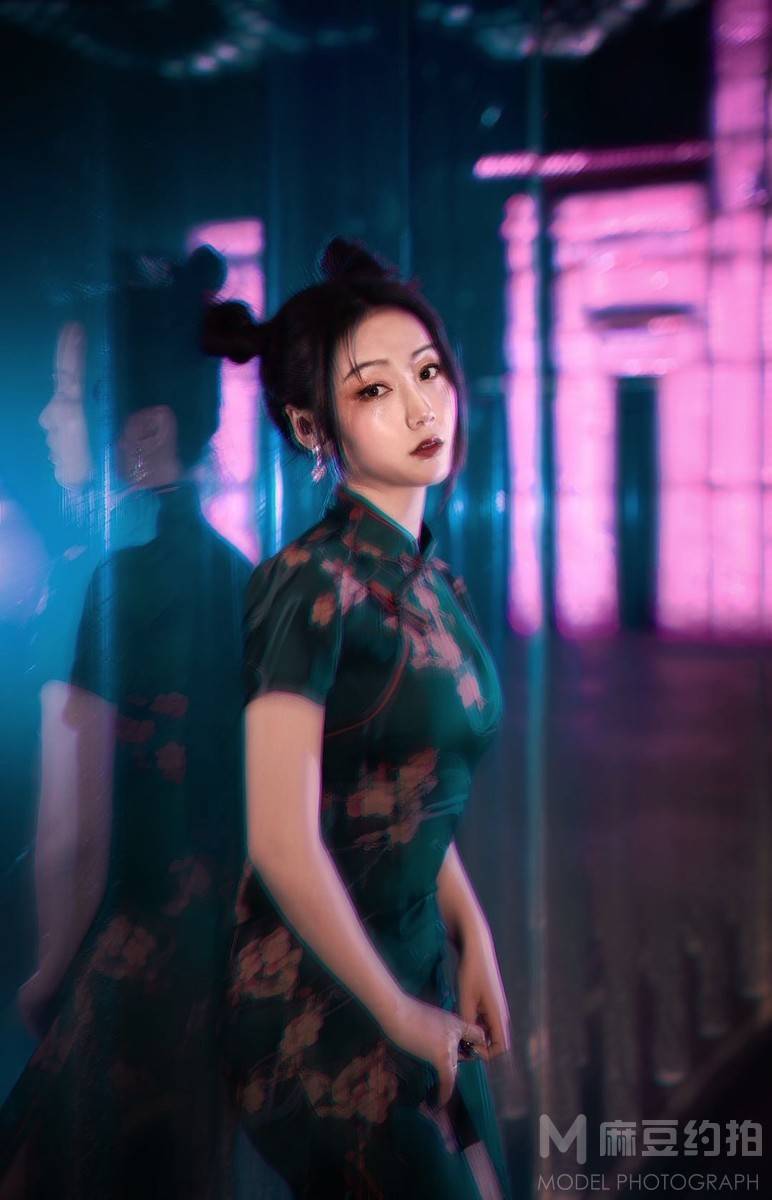 夜景模特