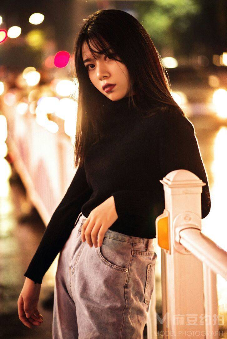 夜景模特