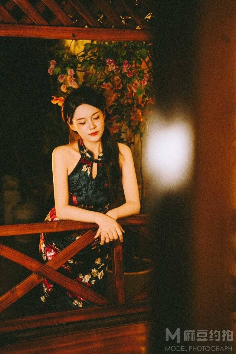 夜景模特