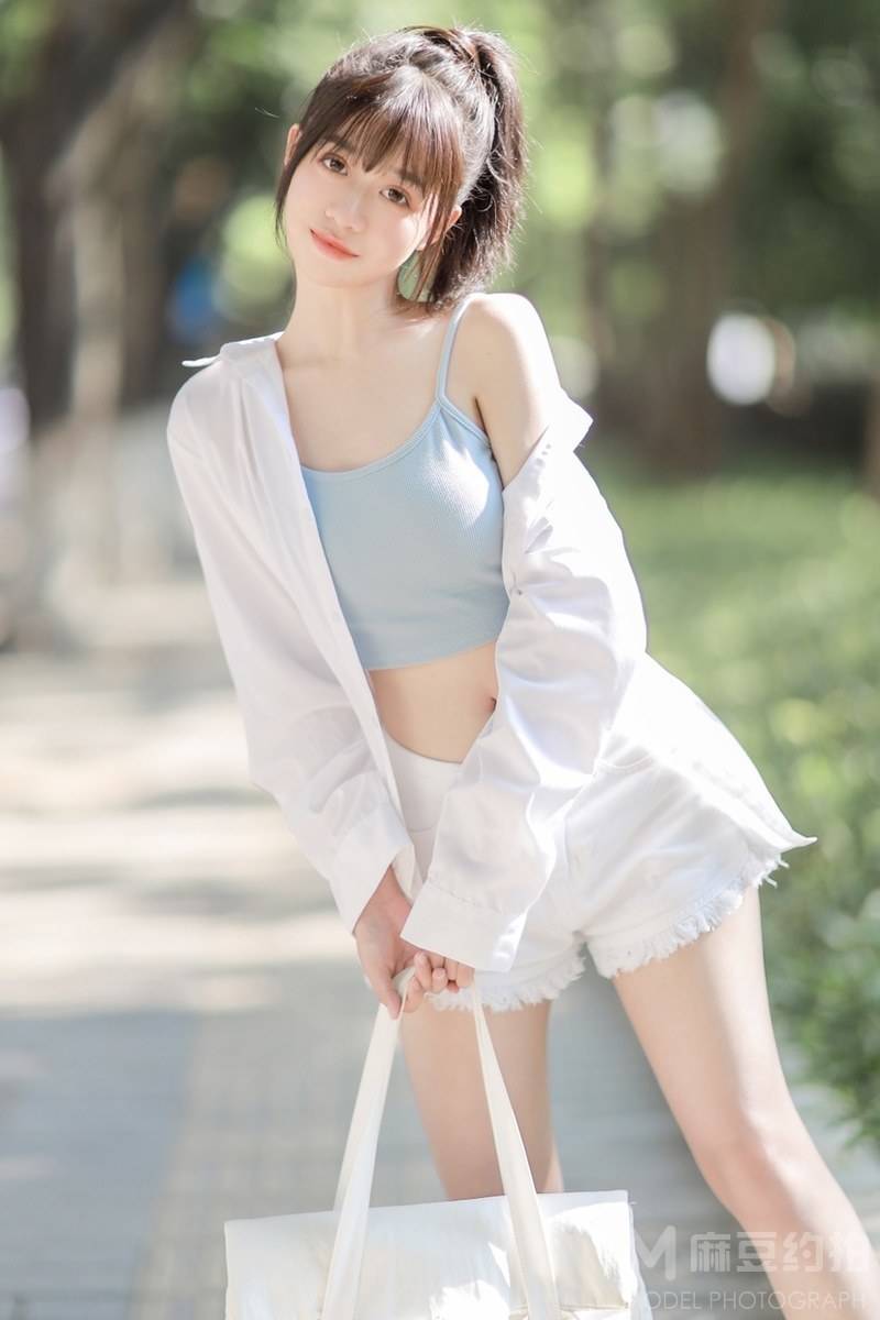 宝丽来模特