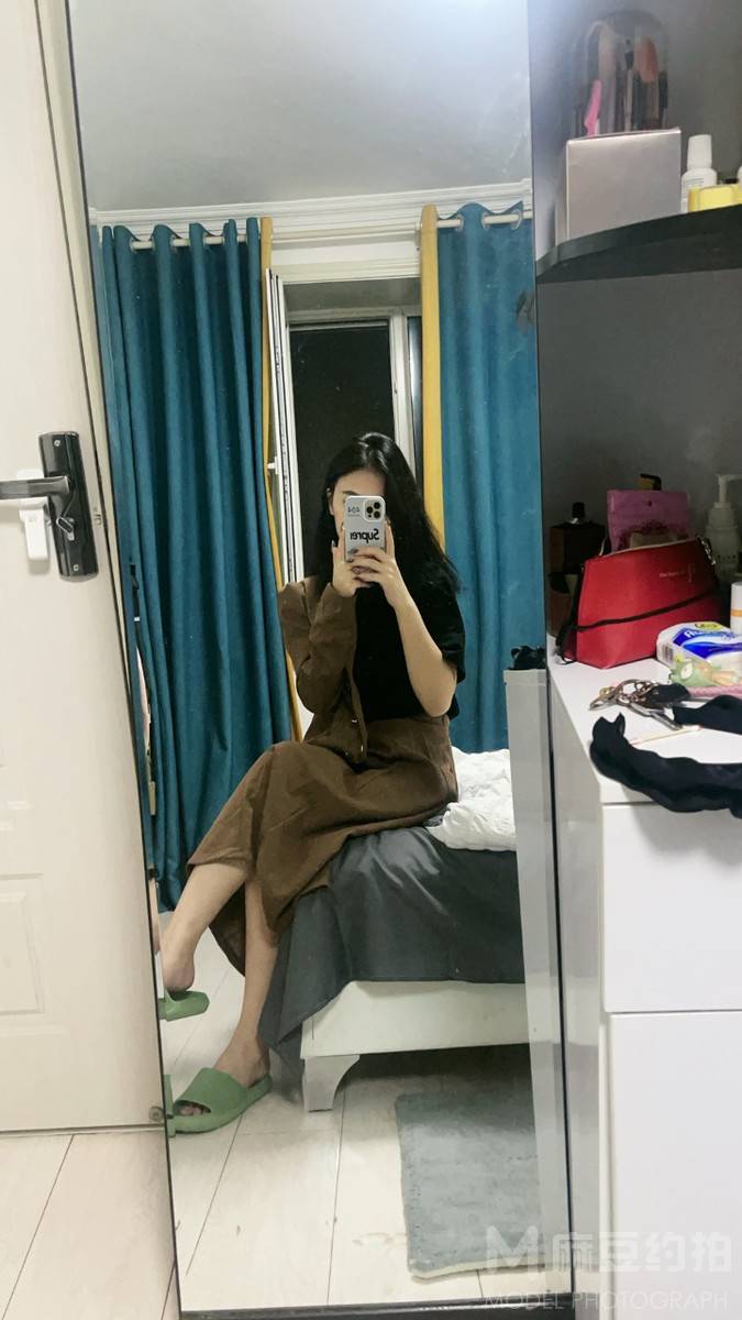 黑白模特