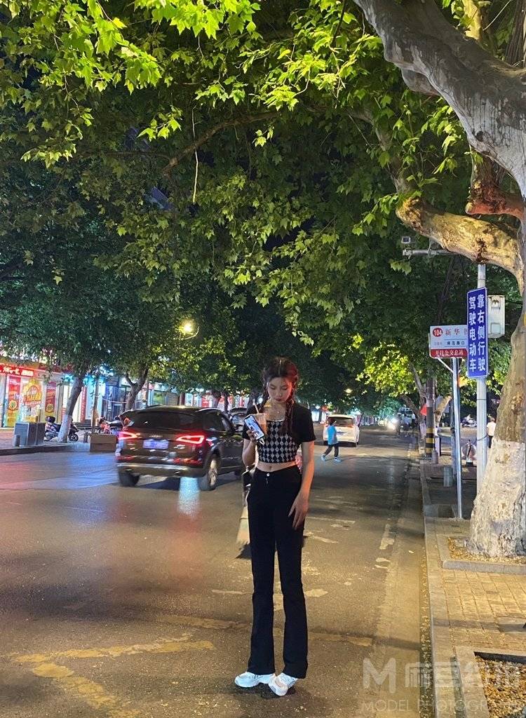 夜景模特