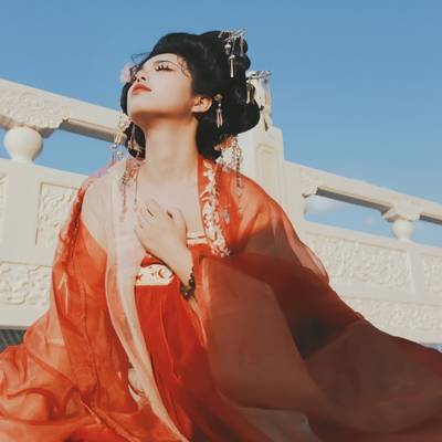 汉服模特