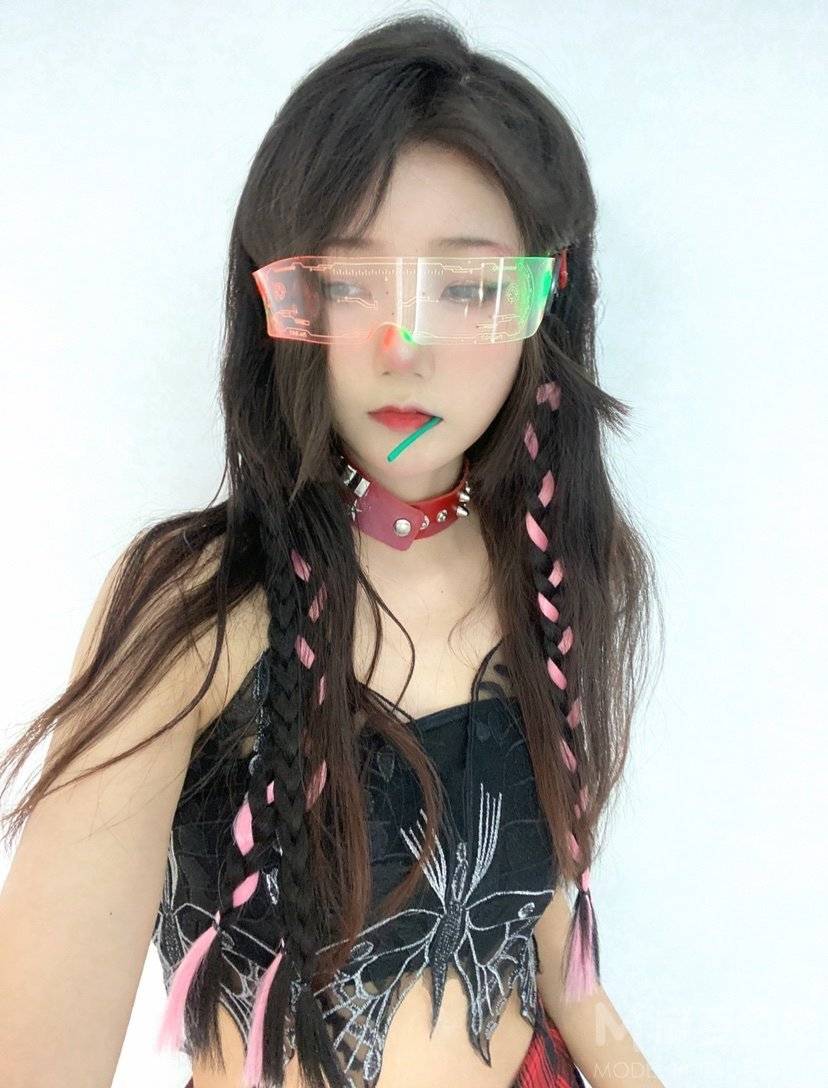 暗黑模特