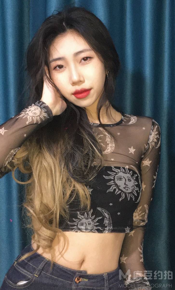 暗黑模特