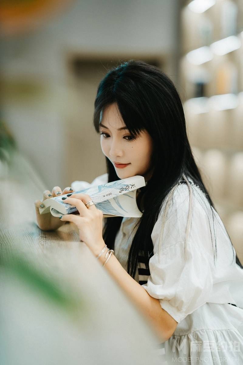 胶片模特