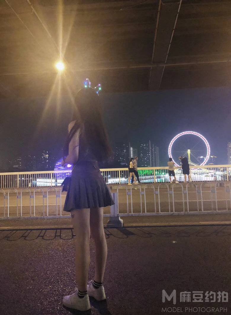 校园模特