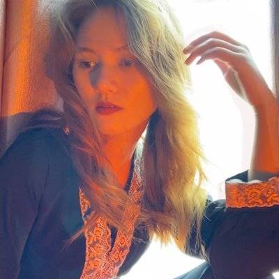 黑白模特