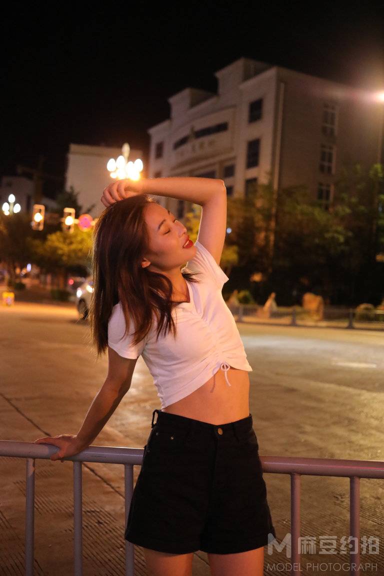 夜景模特