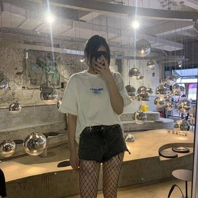 黑白模特