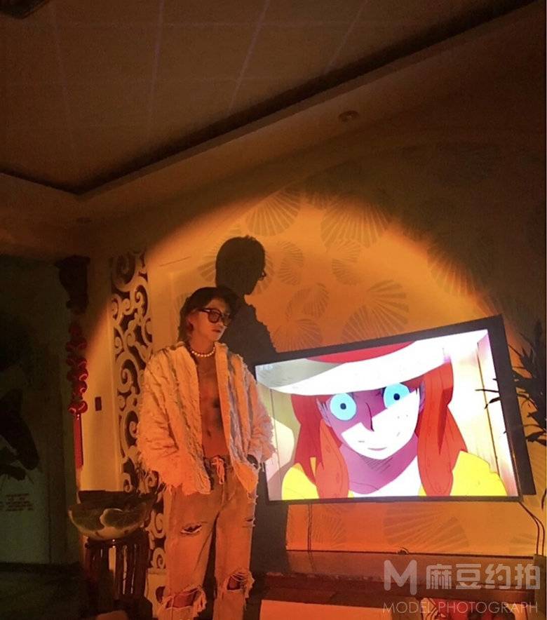 黑白模特